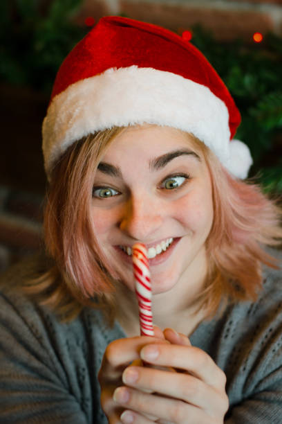 istock Christmas girl 1189441629