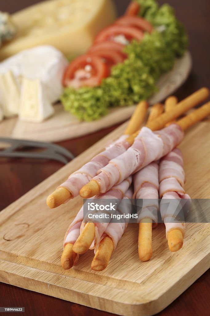 Bacon enrolado grissini e Queijo - Royalty-free Alface Foto de stock
