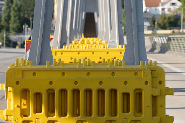 istock Dresden traffic fence yellow construction site preparation bridge landscape 1189488269