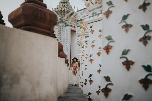 archaeology, Thailand, Bangkok, walking, excitement, travel, lifestyles, vacations, women, freedom, vitality, wellbeing, women, day, exploration, relaxation, hipster, cultures, temple-building, temple, hat, happiness, horizontal, pattern