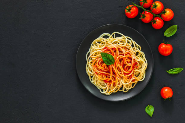 istock ?lassic italian spaghetti pasta with tomato sauce 1189561466