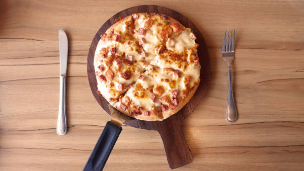 Grilled Chicken and Roasted Pepper Pizza