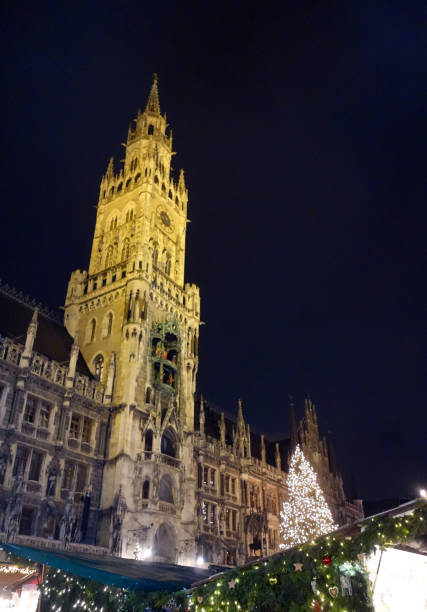 istock Old Town Hall in Munich christmas 1189584897