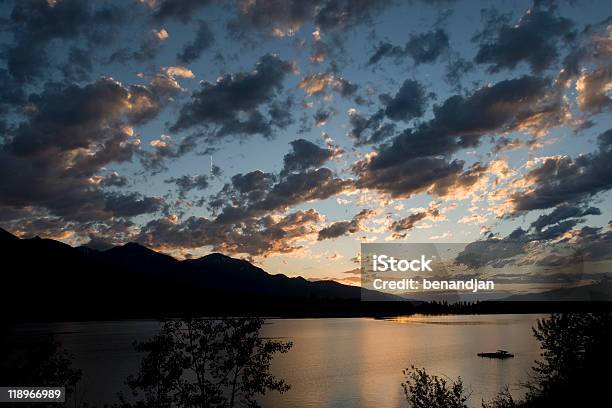 Lago Paisagem Com Nuvens - Fotografias de stock e mais imagens de Cais - Estrutura Feita pelo Homem - Cais - Estrutura Feita pelo Homem, Idaho, Ao Ar Livre