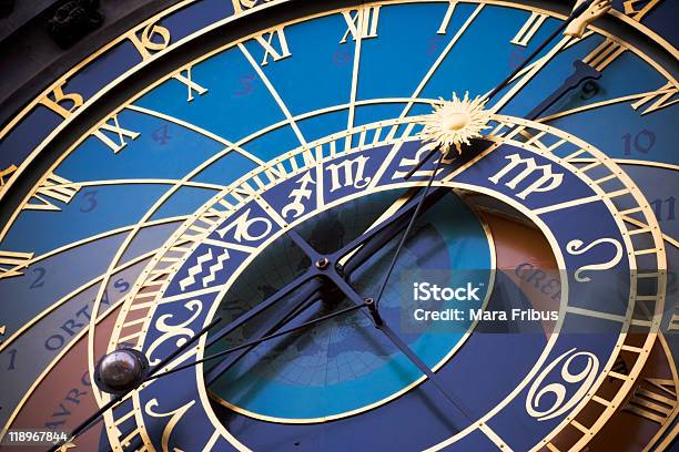 Relógio Astronómico - Fotografias de stock e mais imagens de Arcaico - Arcaico, Astronomia, Gráfico