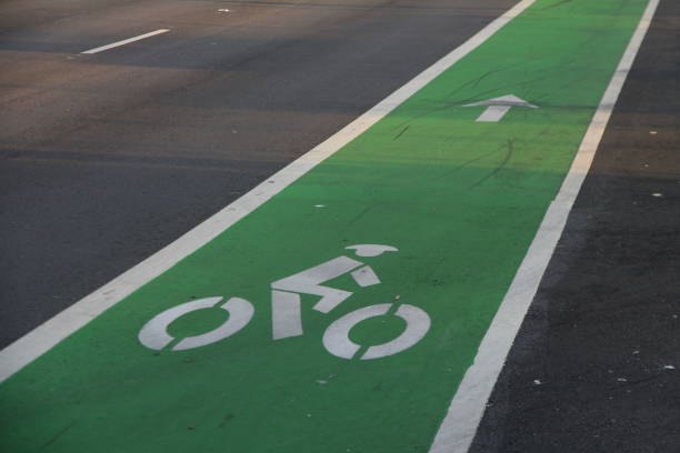 istock Cycling Lane in San Francisco 1189693883
