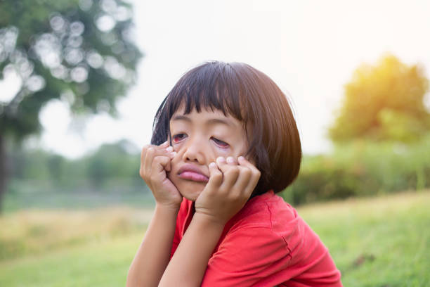 istock Sad crying little girl 1189698828