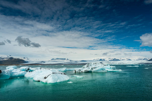 istock Floating icebergs in Jokulsarlon glacier lagoon. 1189732855