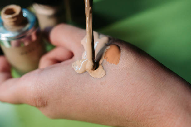 Mixing liquid skin powder