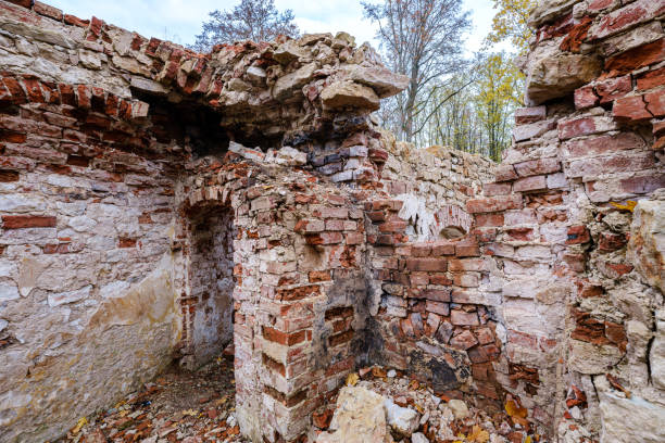 istock old red brick ruins of ancient castle 1189762376