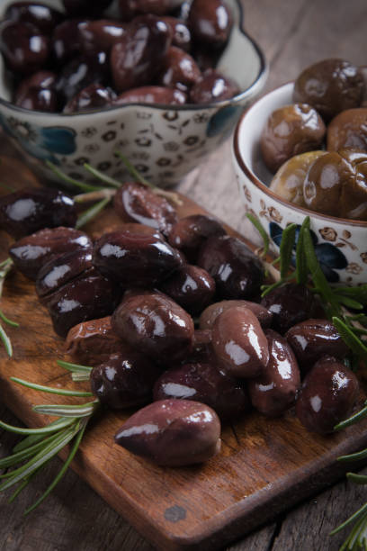 istock Cured greek olives 1189783510