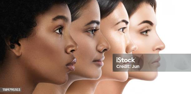 Diferentes Mujeres Étnicas Caucásicos Africanos Asiáticos E Indios Foto de stock y más banco de imágenes de Belleza