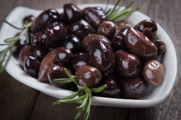 istock Cured greek olives 1189805160