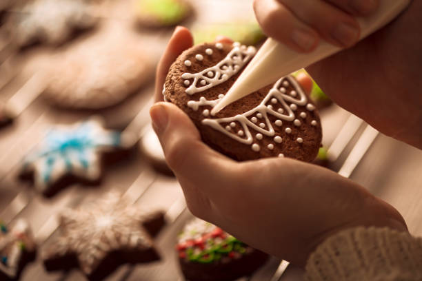 istock Christmas gingerbread cookies 1189811732