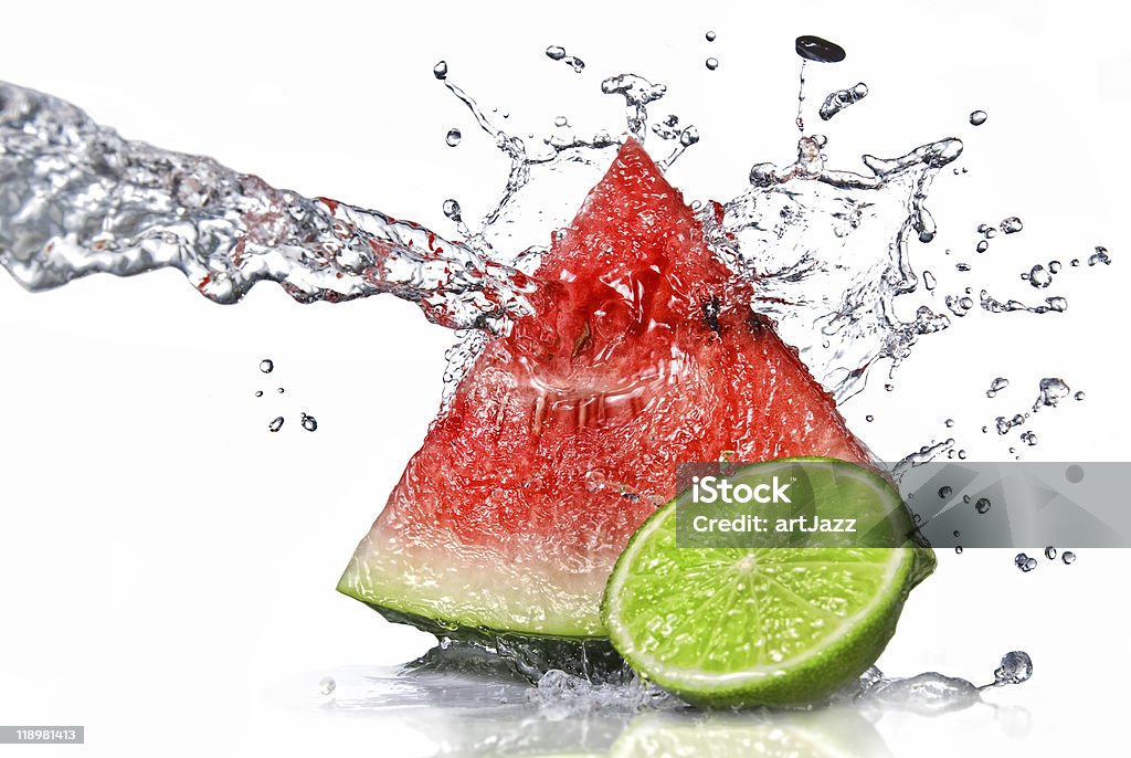 Melancia e limão com água splash - Foto de stock de Alimentação Saudável royalty-free