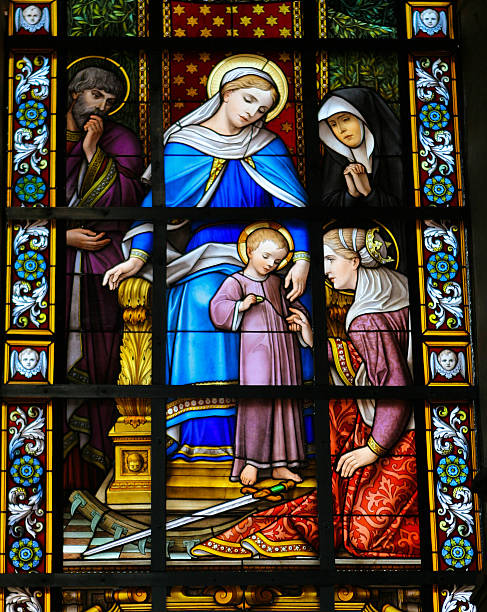 istock Child Jesus and Mary 118984092