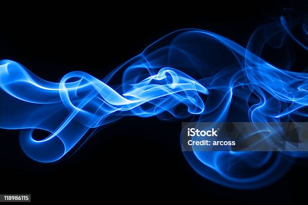 Color De Humo Foto de stock y más banco de imágenes de Abstracto - Abstracto, Acurrucado, Anillo de humo