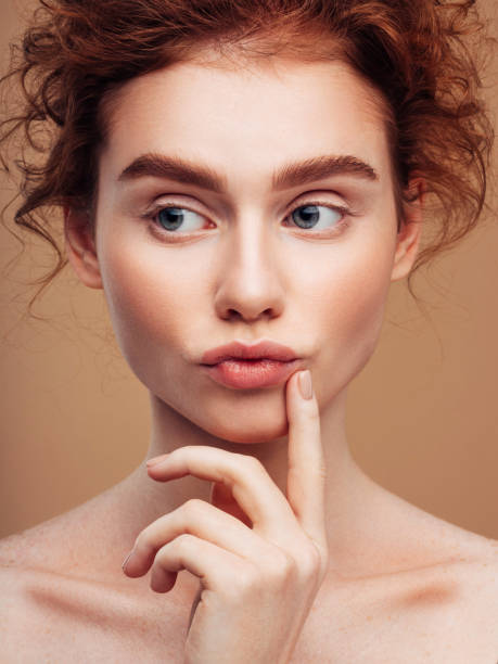 istock Beautiful girl 1189883549