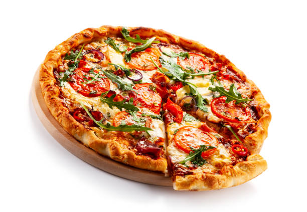 pizza margherita con prosciutto e pepe su sfondo bianco - italian cuisine minced meat tomato herb foto e immagini stock