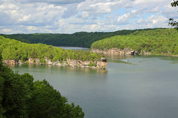istock Recreation on Summersville Lake 1189889590