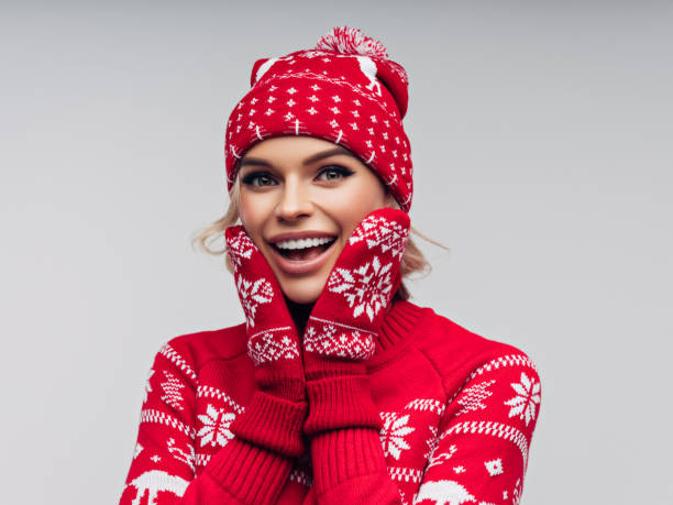 istock Warmly dressed girl 1189899902