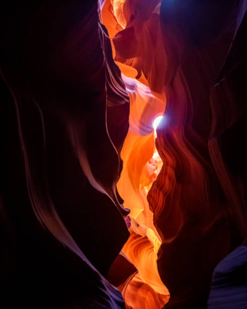 upper antelope canyon near page, az - upper antelope canyon imagens e fotografias de stock