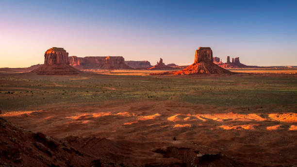 istock The Monument Valley at sunset 1189915003