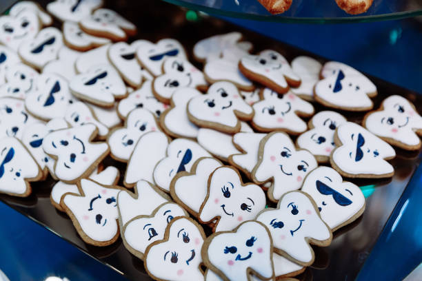 istock Cookies in the form of teeth 1189939564
