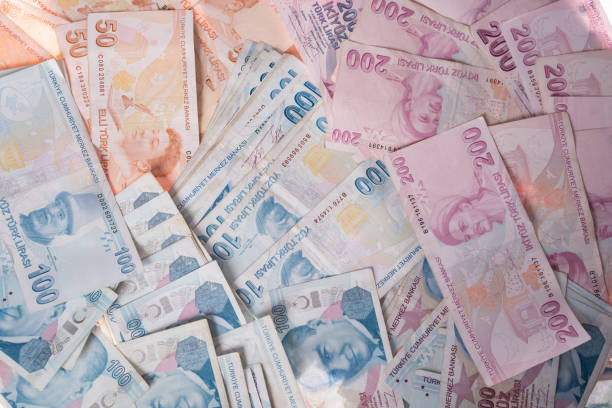 pila de lira turca - moroccan currency fotografías e imágenes de stock
