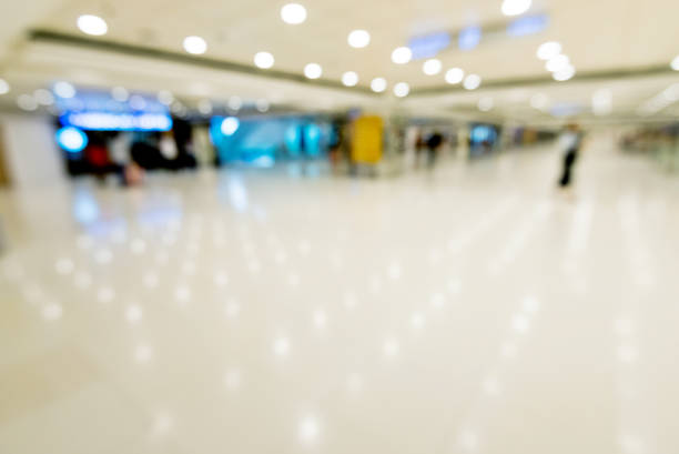 istock Defocused of modern shopping mall 1189996480