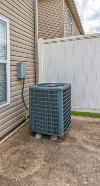 istock Old Air Conditioning Unit Vertical With Copy Space 1190001847