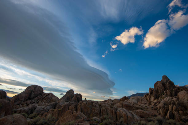 istock Sierra Wave lenticular cloud formation Alabama Hills 1190016192