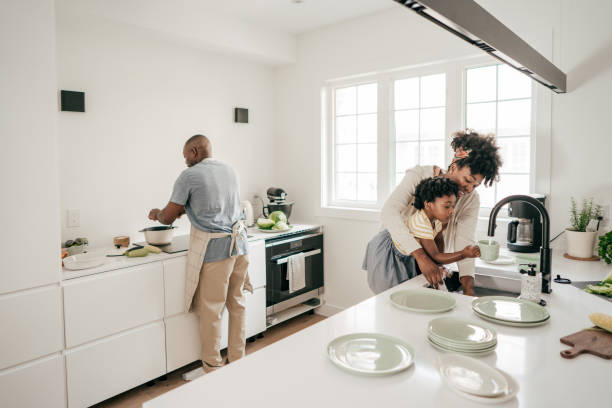 istock Brazilian family in the kitchen 1190049347