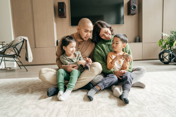 istock Family with two siblings 1190049379