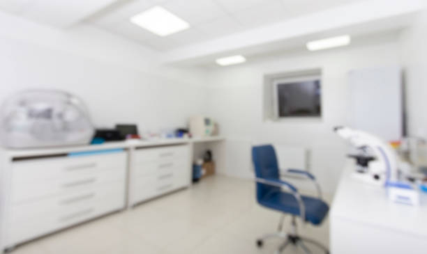 istock Blurred interior of light modern medical laboratory 1190132709