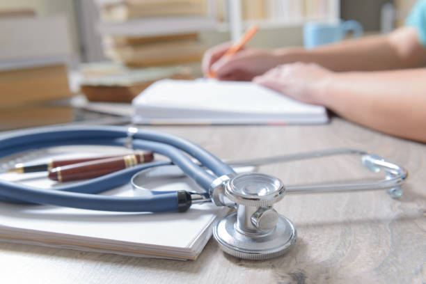 istock Doctor is preparing for the exam 1190134040