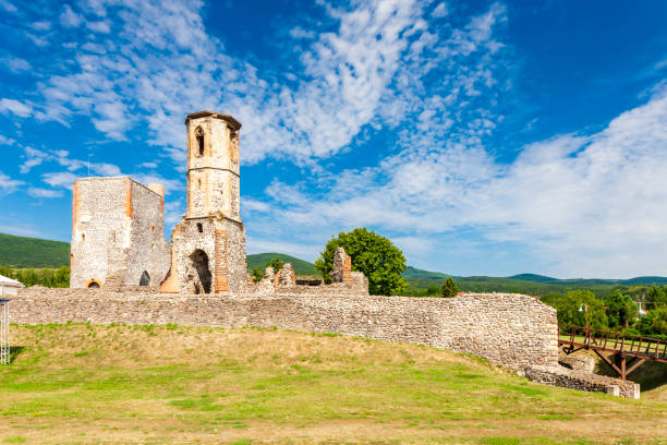 istock Kisnana Castle near Eger, Hungary 1190190273