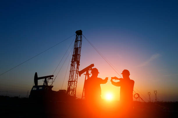 istock The oil workers in the job 1190271544
