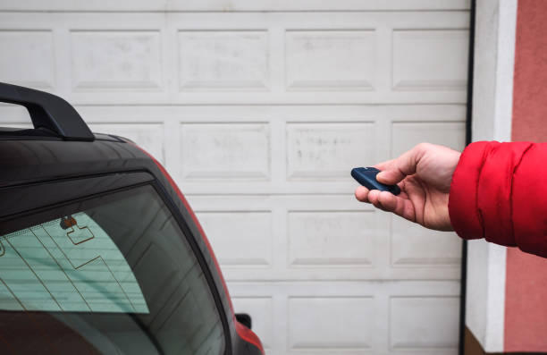 istock Garage door PVC 1190274125