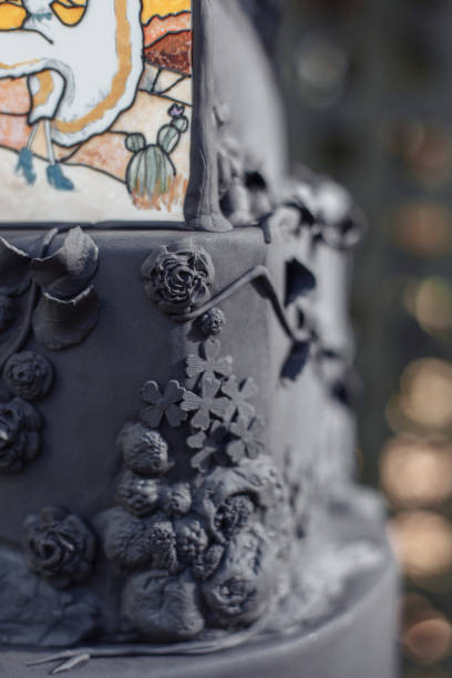 istock Black wedding cake with Mexican decoration 1190283466