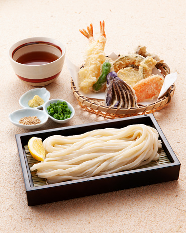 Udon noodles with shrimp and vegetable tempura