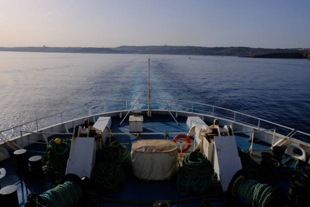 Gozo Island Island of Gozo and ferry seulement des femmes stock pictures, royalty-free photos & images