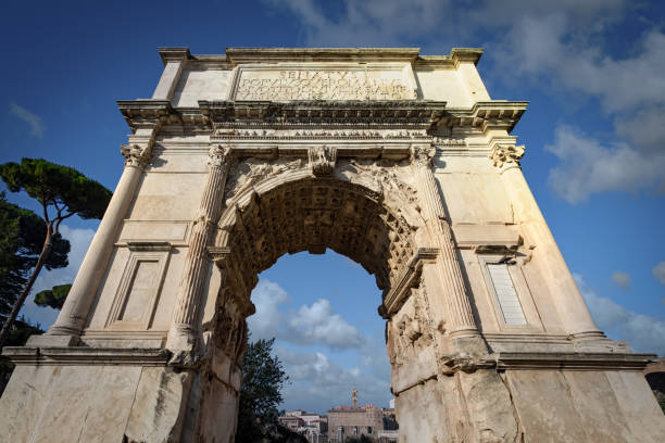 арка тита - arch of titus стоковые фото и изображения