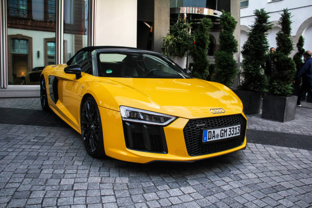 audi r8 - outdoors car convertible wealth zdjęcia i obrazy z banku zdjęć