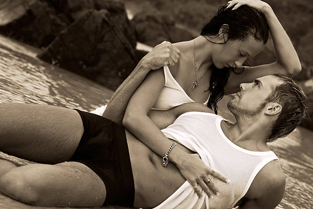 istock Sexy couple 119053910