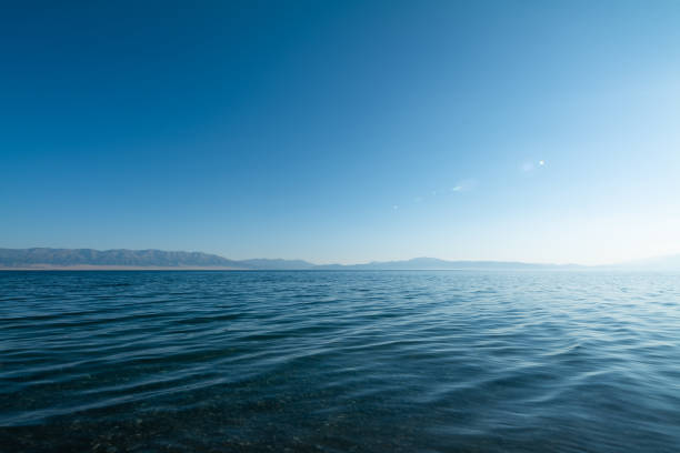 中國新疆塞拉姆湖 - 塞里木湖 個照片及圖片檔