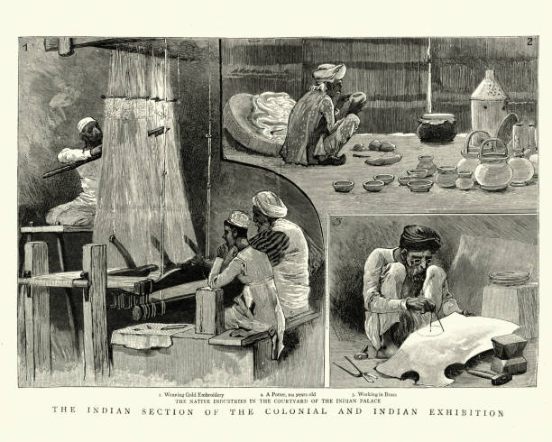 Vintage engraving of Indian craftsmen, Weaver weaving gold embroidery, Potter 102 years old, Working in Brass. 19th Century, 1886