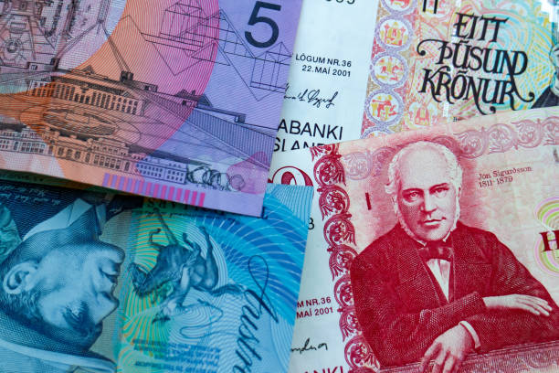 istock Icelandic Krona and Australian Dollar banknotes 1190713669