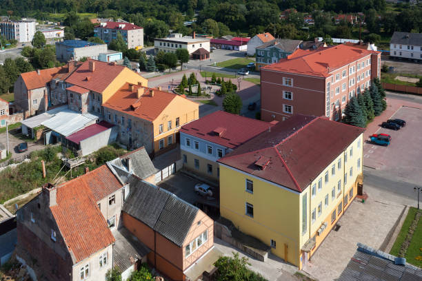 プラヴジンスク センター、カリーニング ラード州、ロシアの aeral ビュー。プラヴジンスク (町のドイツの名前はフリートラント) はドイツ騎士団によって 1312 で設立されました。市はカリー - pravdinsk ストックフォトと画像