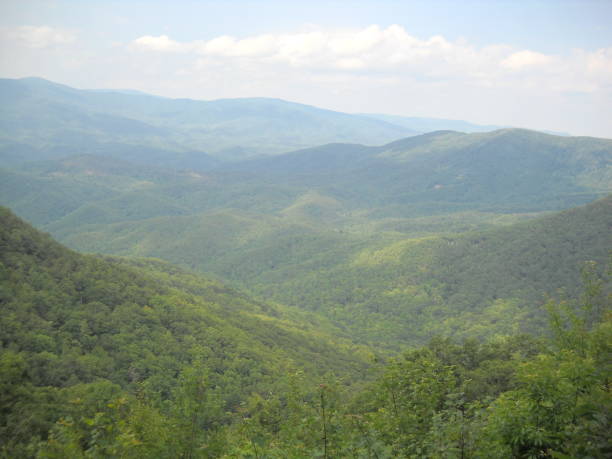 istock Gahuti mountain trail 1190724530